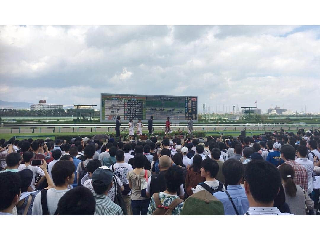 横山ルリカさんのインスタグラム写真 - (横山ルリカInstagram)「. #‪9/15（日） #11:30頃〜‬ ‪#阪神競馬場 #センターステージ‬ . #競馬BEAT&うまンchu💖‬ ‪#スペシャルトークショー . ‪#出演 ‪#川島明‬ ‪#松井リオ #牟田理恵 #吉原功兼 #川島壮雄‬ ‪#横山ルリカ‬ . #関西テレビ放送賞 ‪#ローズS‬ . #写真は去年のイベントで . ‪#ぜひ、お越しください🐴🌹」9月7日 16時21分 - rurika_yokoyama_official