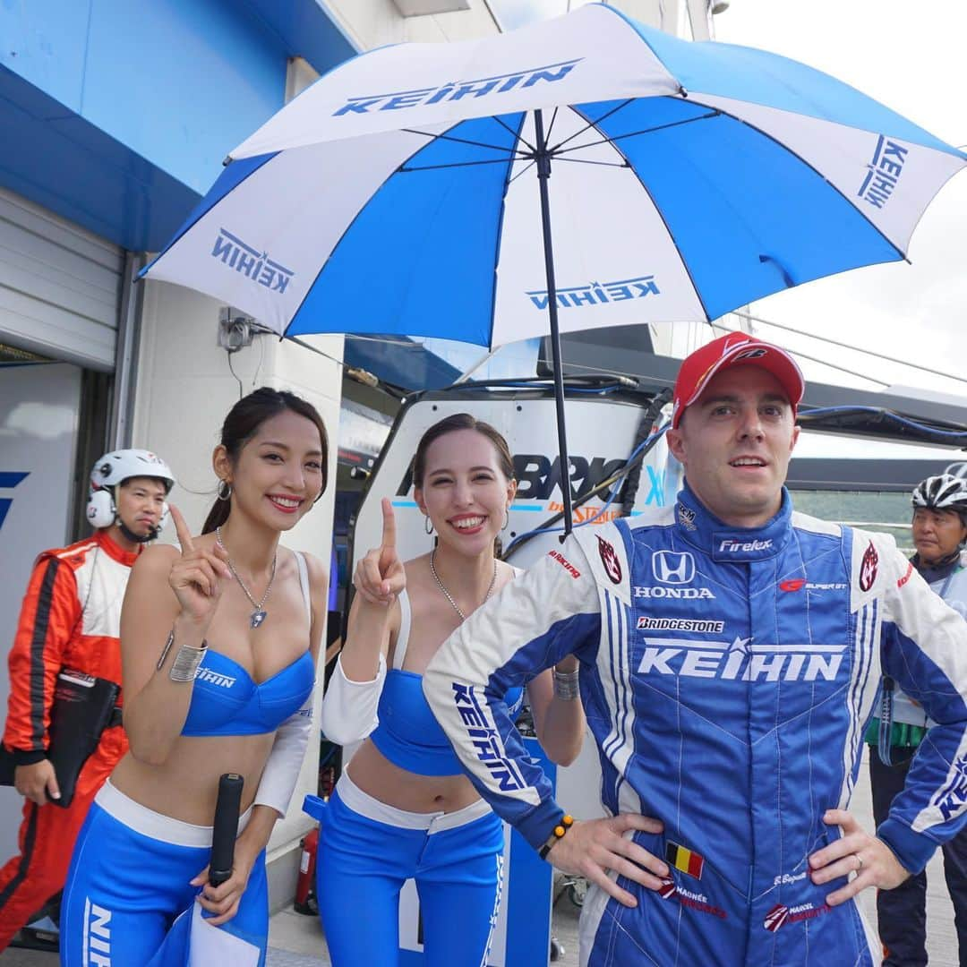 蒼怜奈のインスタグラム：「スーパーGT第6戦 大分オートポリスKEIHIN REAL RACINGはポールポジションです😆❤️❤️ 嬉しっ😂 明日の決勝は先頭からスタート！ 嬉しっ🥰 ぜひぜひ皆さん応援よろしくお願いします😊👍 #スーパーGT #superGT #Keihin #kb2019 #蒼怜奈 #あおいれいな」