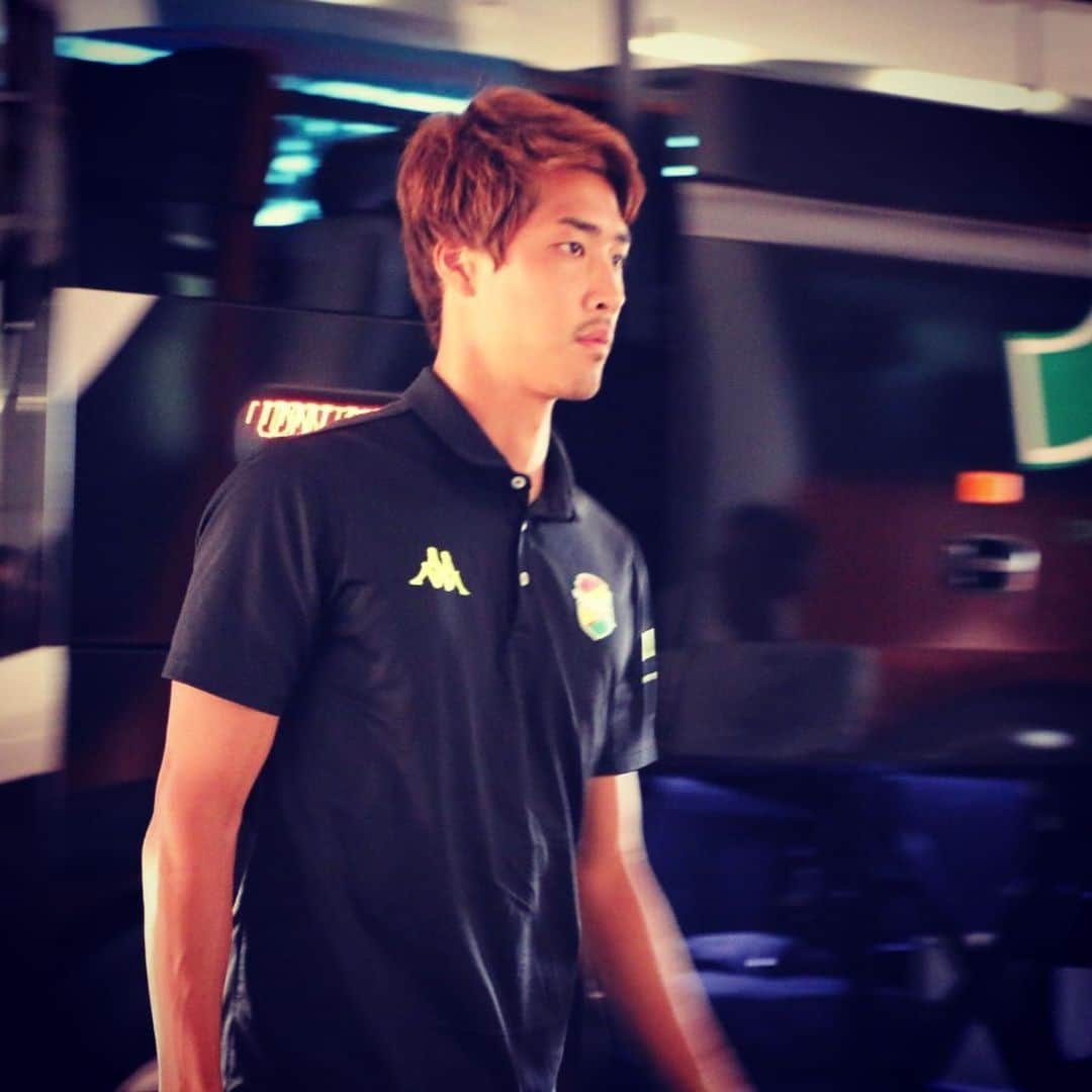 ジェフユナイテッド市原・千葉のインスタグラム：「選手がスタジアム🏟へ到着❗️ #jefunited #jef  #ジェフ千葉 #アルビレックス新潟 #albirex #明治安田生命J2リーグ #Jリーグ #jleague」
