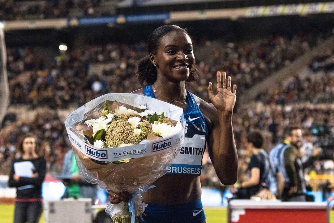 のインスタグラム：「Our Friend of the brand @dinaashersmith won the women's 100m Diamond League title with a season best time of 10.88s! Congratulations! 💎」
