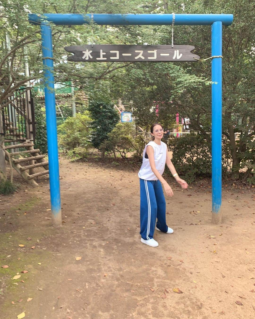 大森美知さんのインスタグラム写真 - (大森美知Instagram)「Let's challenge😂🗯 千葉の清水公園にガチサスケしにきたよ！ 上から落ちる深さ130cmってなかなかの怖さ😂🗯 難しかった３つをご紹介🤣 みなさんここに行く時は靴が大事🤛  _______________________________ #千葉 #清水公園 #サスケ ごっこ #散々落ちました #子供達も楽しめる #濡れていい服で行くべき #❤️ #運動音痴 #大森みち #撮れ高い映像とれる自信ある」9月7日 17時52分 - michi_oomori_official