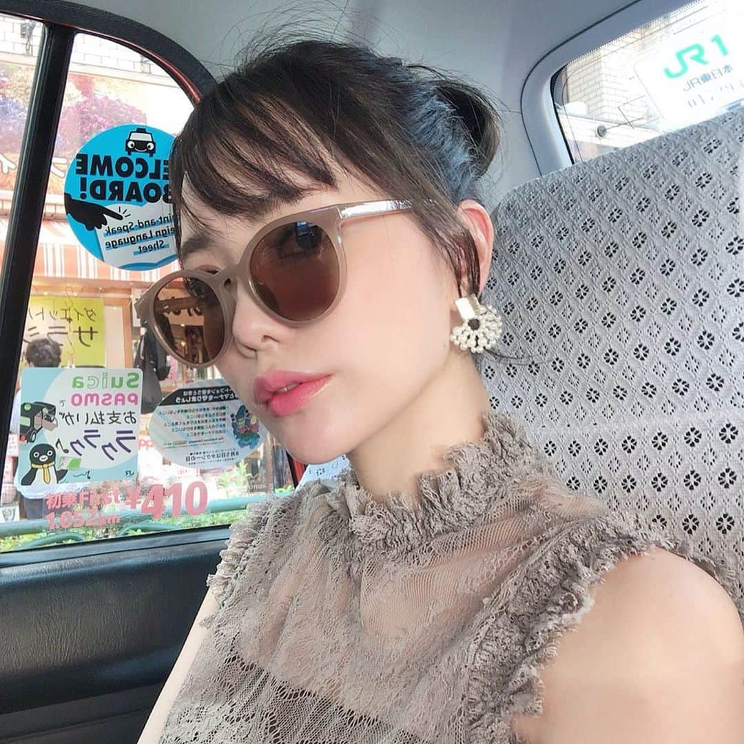 Aoiさんのインスタグラム写真 - (AoiInstagram)「新しい小物をゲットした🐒  サングラス @tres.jewelry  ピアス @moiday___  かわいいのにプチプラ♡  #tresjewelry  #moiday#accessory#fashion#autumn#selfie」9月7日 18時06分 - aoioa