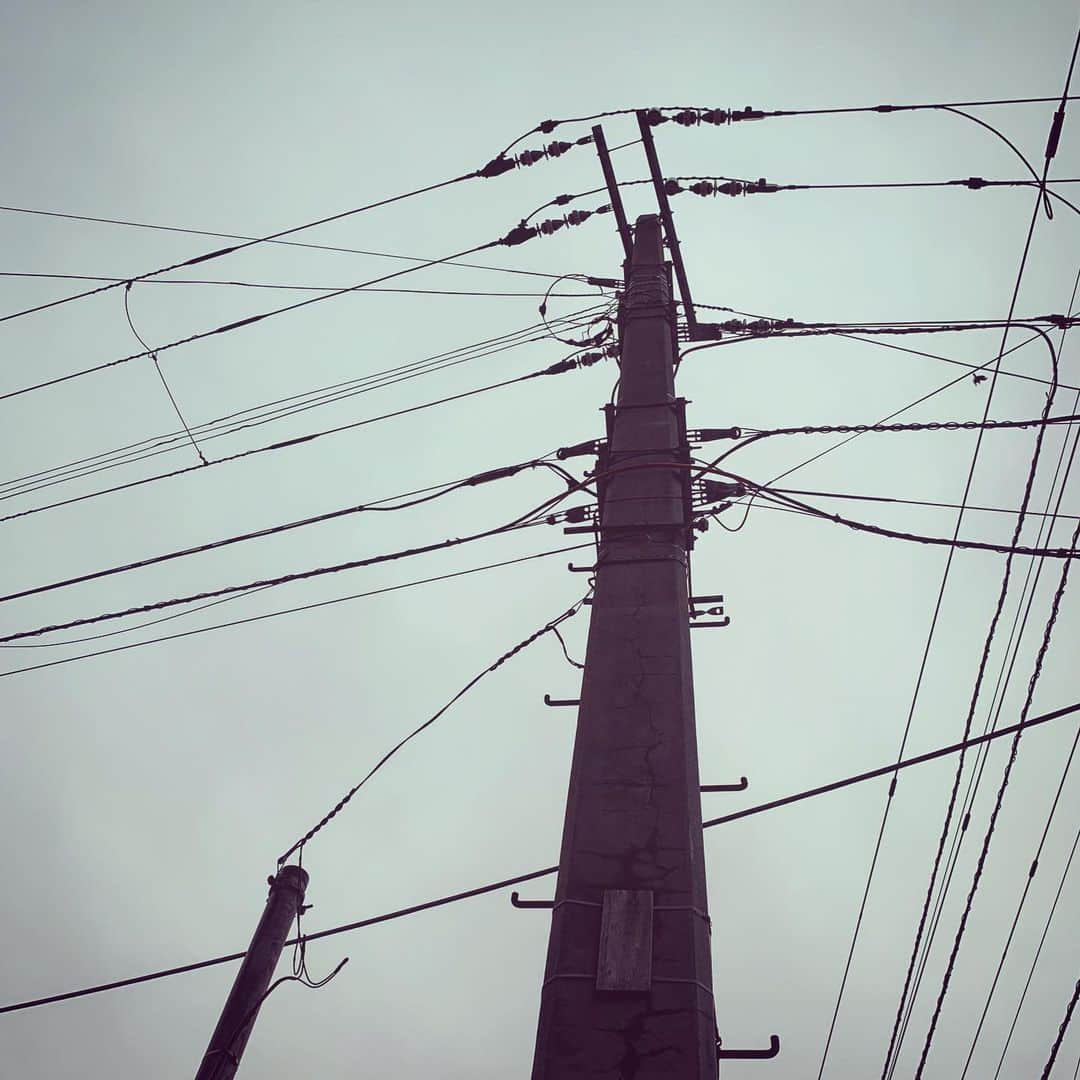 njun tamahkiのインスタグラム：「函館で日本最古のコンクリート電柱に遭遇！  2本ありました #電柱写真クラブ  #japan #hakodate #hokkaido」
