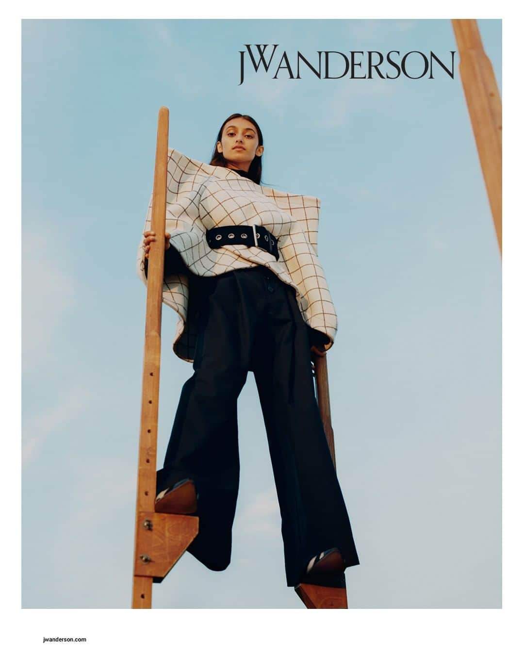 JWアンダーソンさんのインスタグラム写真 - (JWアンダーソンInstagram)「The new JW Anderson Autumn Winter 19 Campaign is here!! Shot by Tyler Mitchell @TylersPhotos and styled by Benjamin Bruno @BenjaminBruno_ Featuring models: Krisha Kamlesh @Krisha_Kamlesh Djeneba Bortin @Djenebarosa Enonha Martinez @Enonha_Mtz Rose Cuenin @TheHellPanther  And special thanks to: Art Direction: M/M Paris @MMParisdotcom Hair Stylist: Cyndia Harvey @CyndiaHarvey Make Up Artist: Lauren Parsons @Lauren.Parsons Set Designer: Andy Hillman @AndyHillmanStudio Casting Director: Julia Lange @JuliaLangeCasting Production: Holmes Production @HolmesProduction」9月7日 19時01分 - jw_anderson