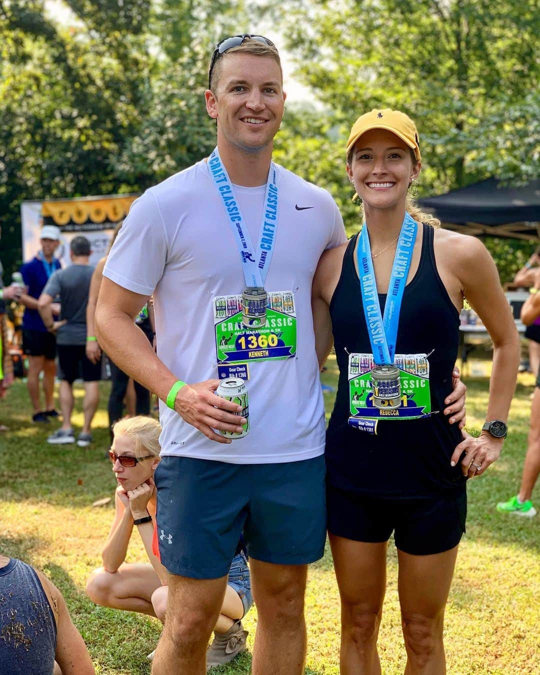 ベッキー・ベレスウィルのインスタグラム：「70s & sunny! Perfect day for a half marathon PR! 😎☀️ @_ken_jackson #atlanta #craftclassic」