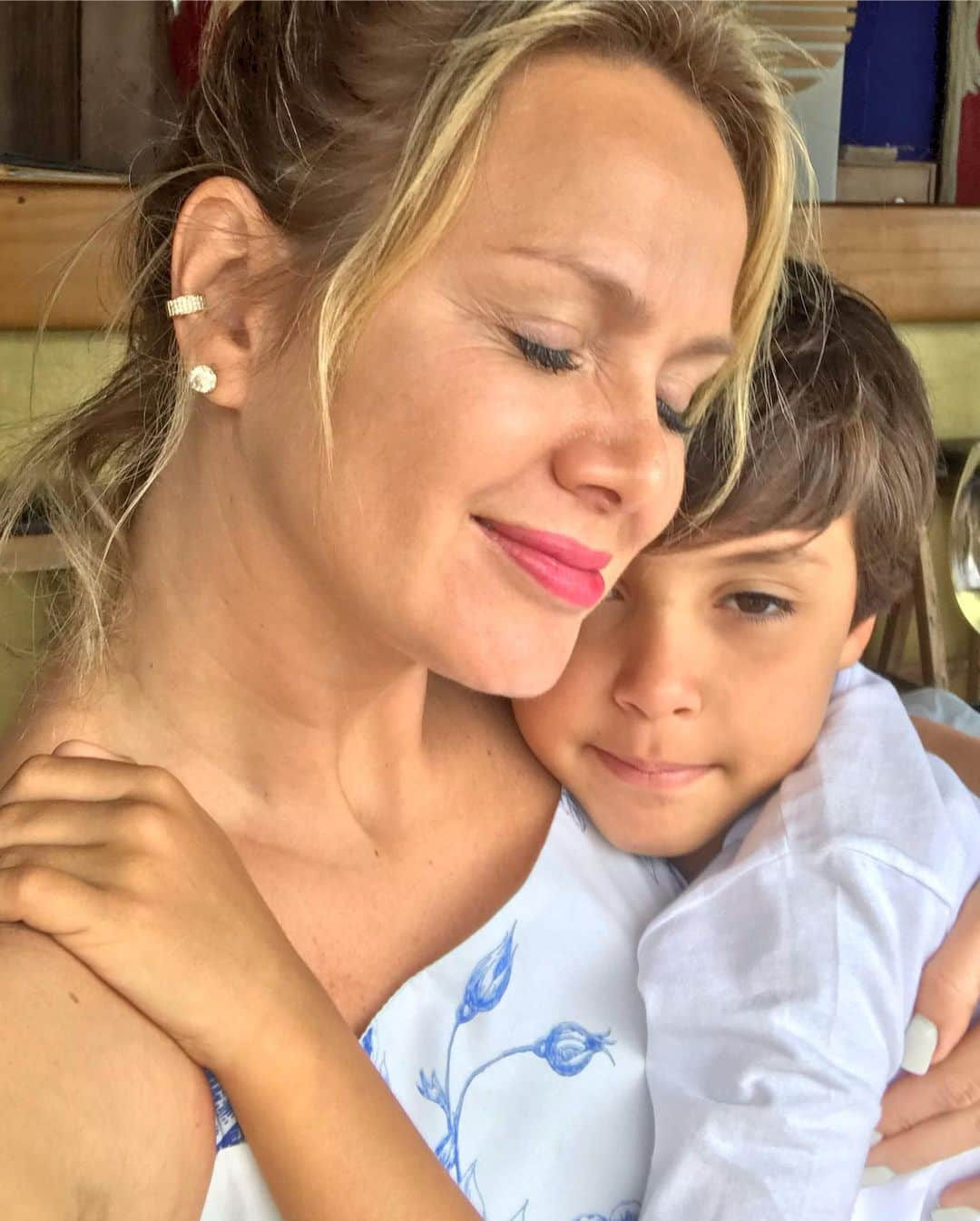 Eliana Michaelichin Bezerraさんのインスタグラム写真 - (Eliana Michaelichin BezerraInstagram)「Só motivos para agradecer... #bahia #trancoso #mariapassanafrente #thankgod #familia #maededois」9月8日 4時57分 - eliana