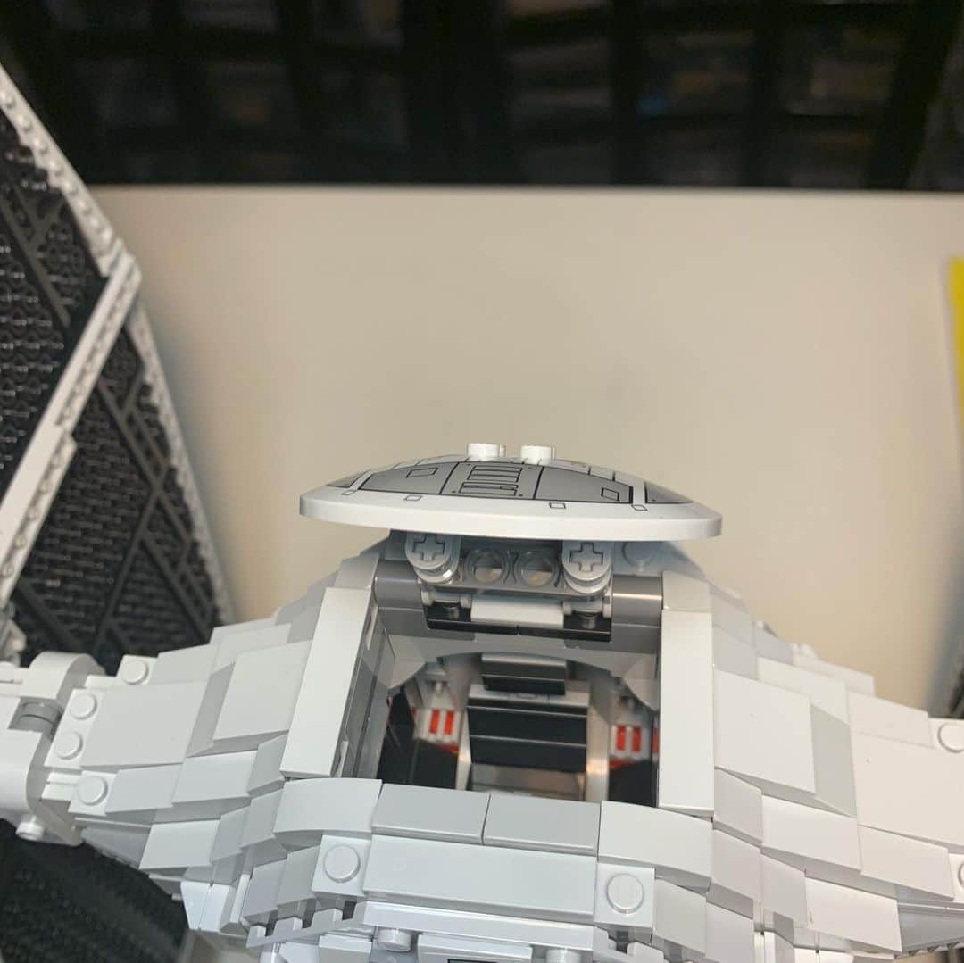 テリー・クルーズさんのインスタグラム写真 - (テリー・クルーズInstagram)「ALL FINISHED! My @starwars @lego  TIE/Ln Starfighter is complete! I had a blast creating this! LEGO teaches me a lot about life. I’ve learned that we human beings are like legos— just because you are in pieces, does that mean you are broken? NO. You sometimes just have to disassemble and put all the parts back right again— and that takes time, perseverance, and a ton of patience. But if you never quit, you will achieve your goal. Remember— YOU ARE NOT BROKEN, YOU ARE JUST NOT FINISHED. KEEP BUILDING!」9月8日 5時37分 - terrycrews