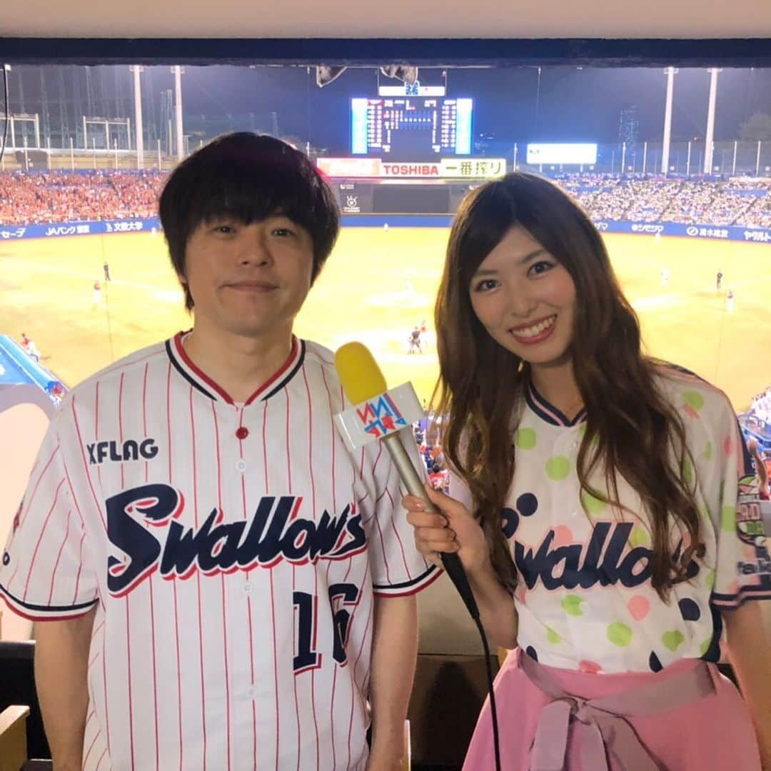 橘ゆりかさんのインスタグラム写真 - (橘ゆりかInstagram)「9月4日のヤクルト×広島カープ戦﻿ バカリズム升野さんの始球式のようすを﻿ フジテレビONE、地上波で放送されている﻿ eスポーツ番組「いいすぽ！」で﻿ レポートしてきました😆⚾️‼️﻿ ﻿ 9月12日のオンエアに少し、﻿ 10月3日のオンエアにはたっぷりと放送予定なのでみなさんお見逃しなく！！！！﻿ ﻿ ﻿ ﻿  #swallows #ヤクルトスワローズ #神宮球場 #野球観戦 #東京ヤクルトスワローズ #スワローズ #すわほー #いいすぽ #フジテレビone #eスポーツ #バカリズム #升野さん  #橘ゆりか #ユニフォーム女子 #baseball #baseball stadium #tokyoyakultswallows #xflag」9月7日 21時09分 - yuricalcal