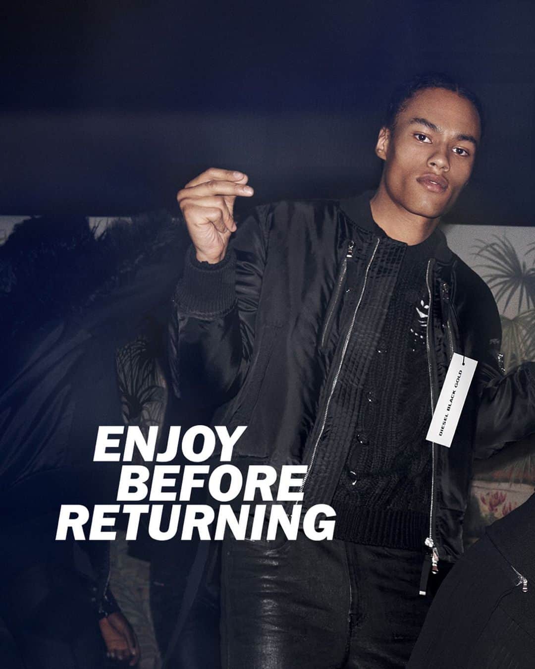 ディーゼルのインスタグラム：「Wearing it tonight and returning it tomorrow? Don’t sweat it! Put the tag out to #EnjoyBeforeReturning . . Hit the link in bio to check out our new collection.」
