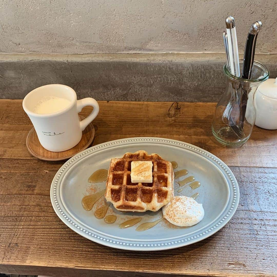 HISANAさんのインスタグラム写真 - (HISANAInstagram)「ここのカフェ好き☕️❤︎ . . #cafe#waffle #hiroshima」9月7日 22時15分 - hisana22