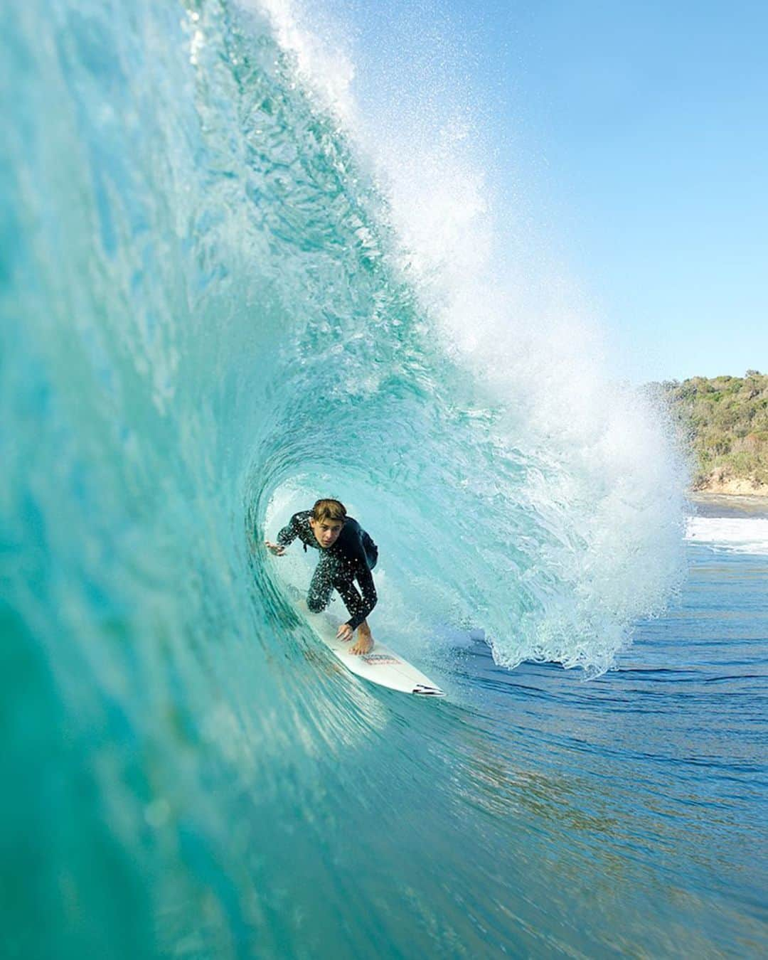 ビラボンさんのインスタグラム写真 - (ビラボンInstagram)「Good morning from Australia. ⠀⠀ ⠀⠀ @jackson_dorian, @dakodawalters, @harleywalters and proof that the early bird gets the worm. ⠀⠀ ⠀⠀ (special shoutout to their filmer, @shanedorian) ⠀⠀ ⠀⠀ #BillabongBloodlines」9月7日 23時01分 - billabong