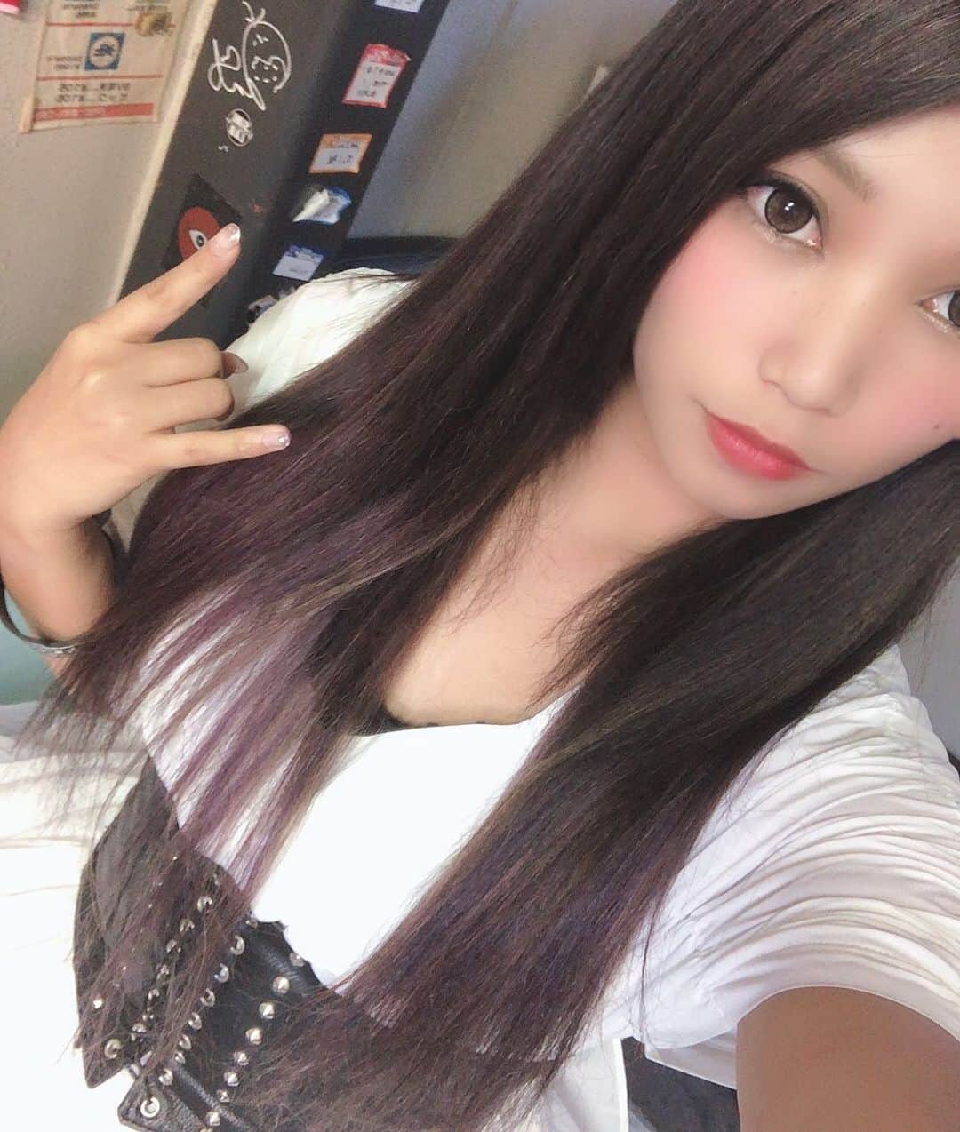 R!Nのインスタグラム：「New hair color 🖤 × 💜  #Aldious」