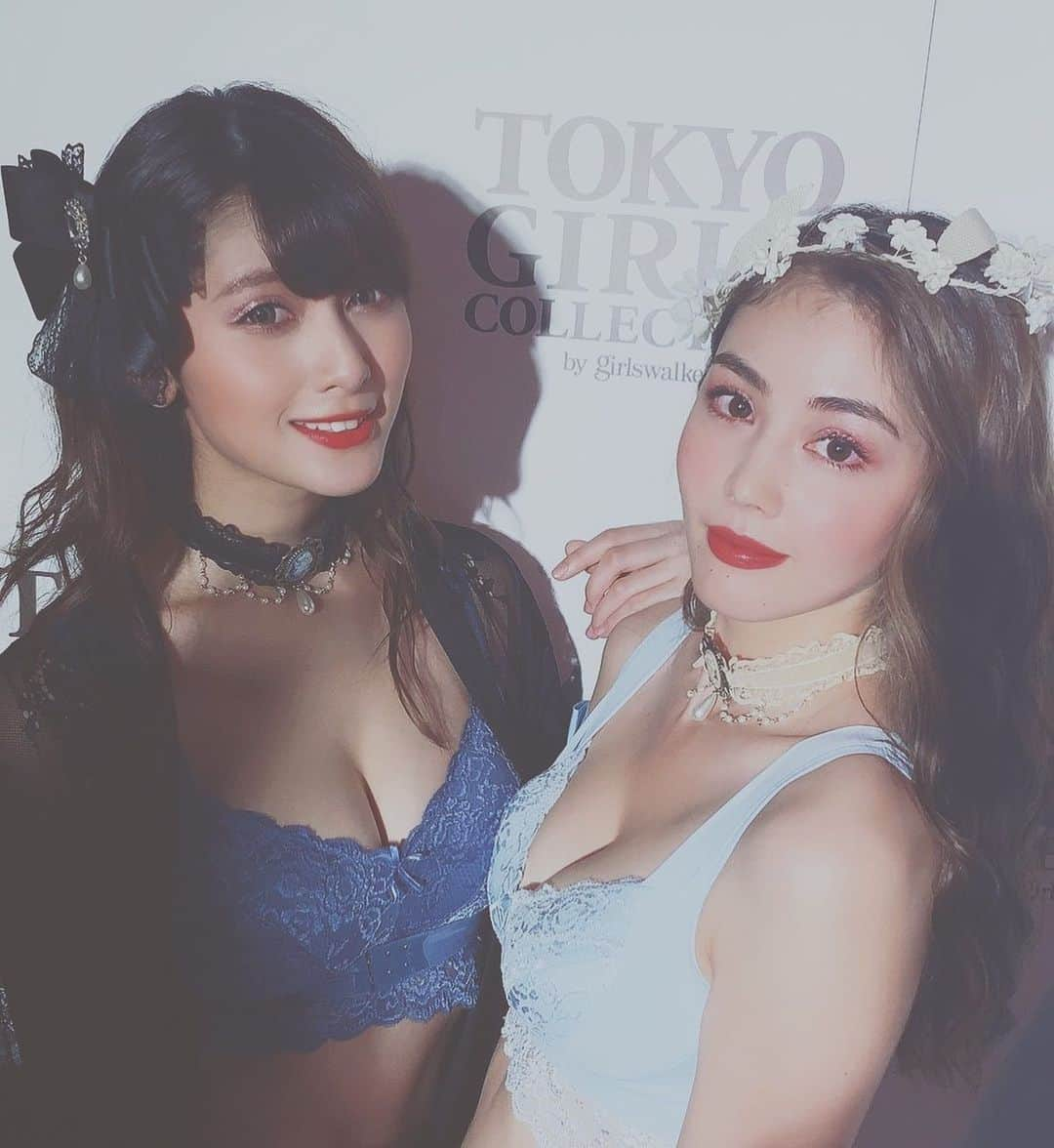 アンジェラ芽衣さんのインスタグラム写真 - (アンジェラ芽衣Instagram)「TOKYO GIRLS COLLECTION 2019/AW💙﻿ ふわふわしててお人形さんみたいでめちょきゃわ未加子ちゃん🤤﻿ ふんわりルームブラステージで一緒だったんだあああ！！！！﻿ ありがとうございましただ🥰﻿ ﻿ #アンジェラ芽衣 #写真 #photo #ポートレート #portrait #ポートレート女子 #camera #カメラ #TGC #ヘアショー #ungrid」9月7日 23時28分 - ange_la00