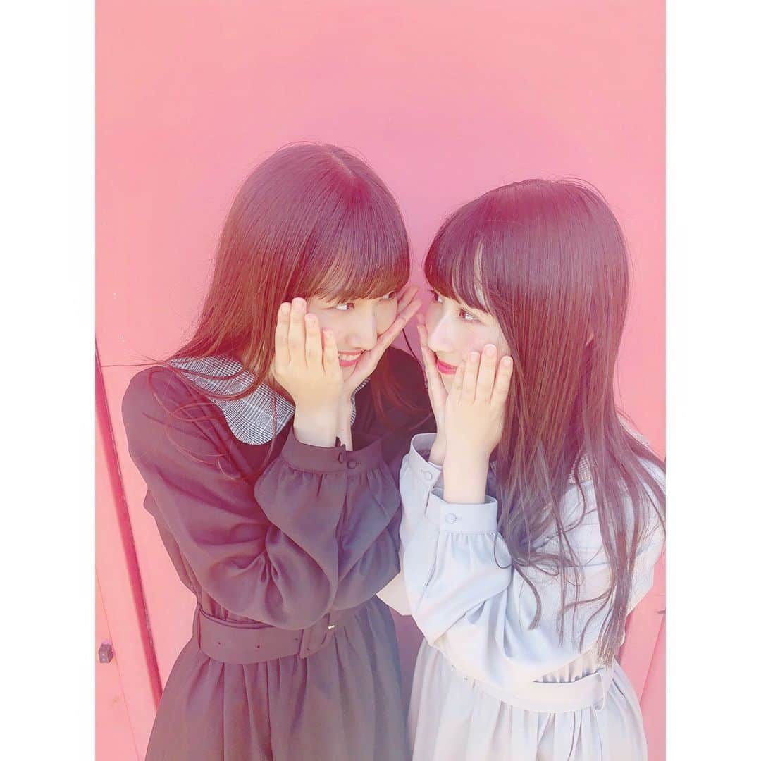 井上瑠夏さんのインスタグラム写真 - (井上瑠夏Instagram)「大阪で握手会🍒☺︎ ありがとうございました❤︎ . .  #握手会 #双子コーデ #たこ焼き 👌🏻 #身長10センチ以上差 #学年一つしか違うのになぁ。。☹️ #ske48」9月7日 23時39分 - ruka_inoue48