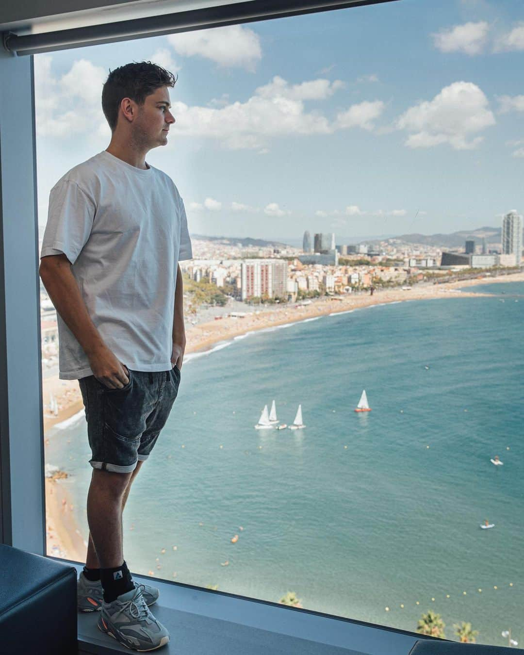 マーティン・ギャリックスさんのインスタグラム写真 - (マーティン・ギャリックスInstagram)「Thank you Barcelona 🙏🏼❤️」9月7日 23時41分 - martingarrix