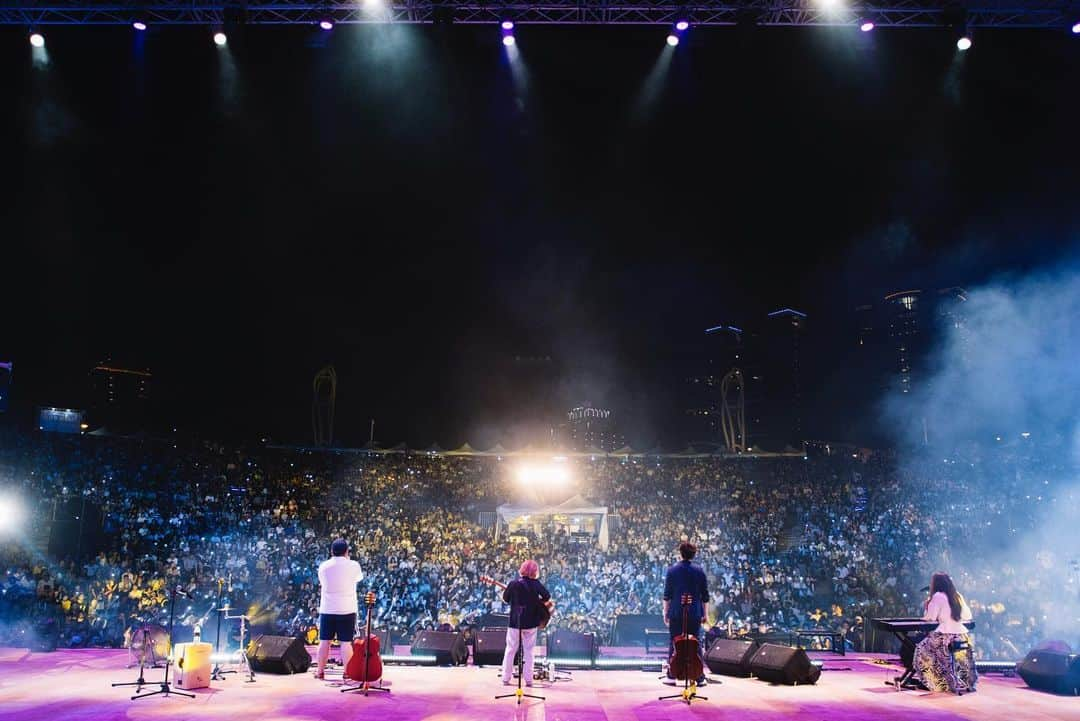 工藤秀平さんのインスタグラム写真 - (工藤秀平Instagram)「2019 ROCK IN TAICHUNG！最高でした！8年前に来た時からずっと大好きな場所、台湾。今日はみんなの声に何度もグッときちゃいました。音楽続けてきてよかった。遂にアジアツアーも決定。Play.Gooseの音楽、これからも一緒に楽しんでもらえたら嬉しいです！ 【アジアツアー決定しました！】 『Play.Goose Asia Tour 2020』 1/11(土) 香港 THIS TOWN NEEDS 1/12(日) 台湾 台北THE WALL公館 ‪ #搖滾台中 #rockintaichung #PlayGoose‬」9月8日 0時00分 - kkshuhei