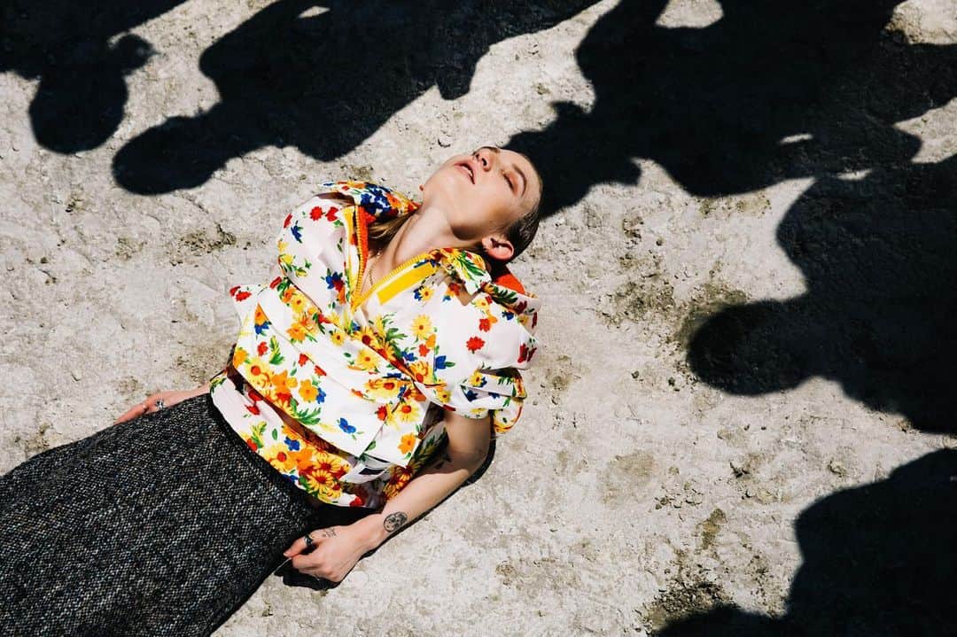 コール・スプラウスのインスタグラム：「@avahawkmcdean for @10magazine」