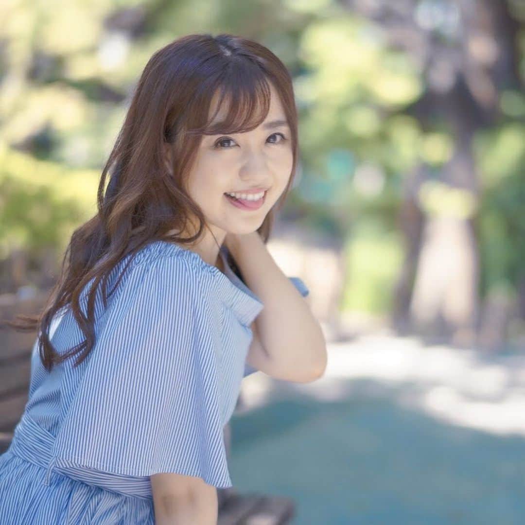 河村友歌のインスタグラム：「今日の速報📷 #公園 #ポートレート」