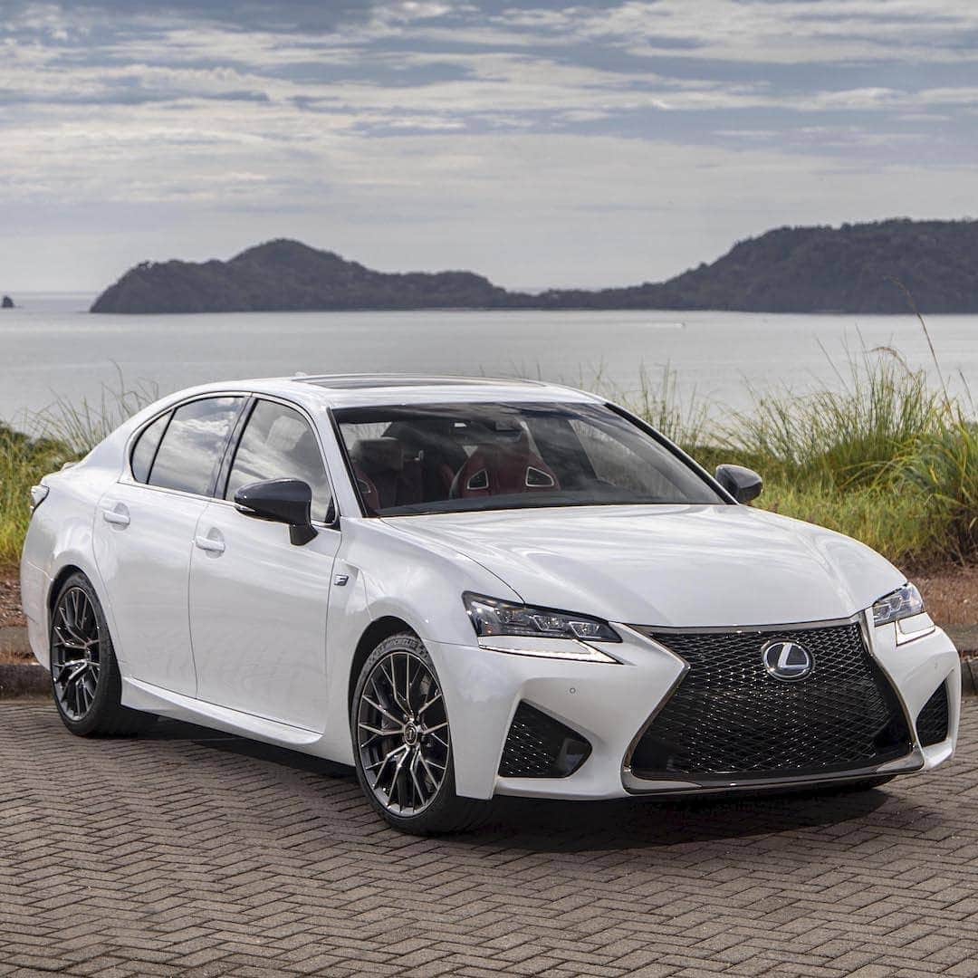 Lexus UKさんのインスタグラム写真 - (Lexus UKInstagram)「The #LexusGSF offered the best of both worlds: a luxurious and practical four-door saloon combined with a 5.0-litre V8 engine and a track-tuned chassis. #30YearsofLexus  #Design #CarDesign #LexusPerformance #Automotive #Lexus #LexusF」9月8日 1時01分 - lexusuk