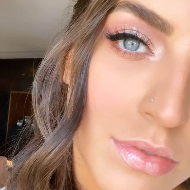 Bruna Unzuetaのインスタグラム：「👀」
