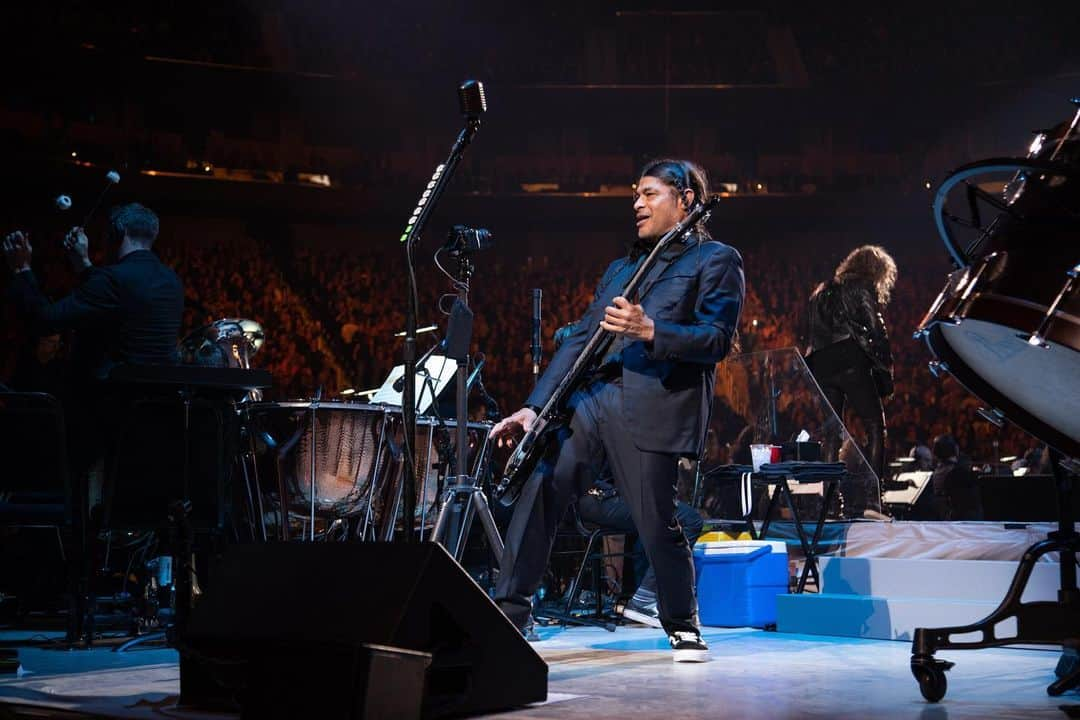 メタリカさんのインスタグラム写真 - (メタリカInstagram)「Photos from Night One of S&M² from the @Chase_Center in San Francisco featuring the @sfsymphony! ・・・ 📸 by @brettmurrayphotography & @photosbyjeffyeager ・・・ #SandM2 #Metallica」9月8日 2時35分 - metallica