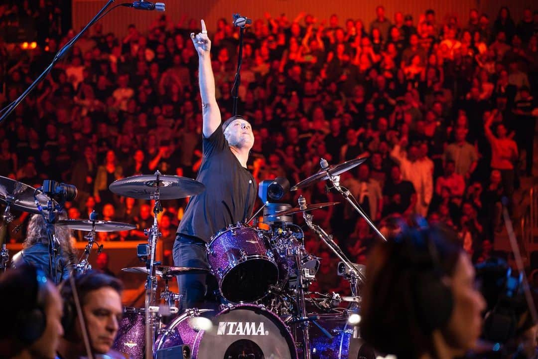 メタリカさんのインスタグラム写真 - (メタリカInstagram)「Photos from Night One of S&M² from the @Chase_Center in San Francisco featuring the @sfsymphony! ・・・ 📸 by @brettmurrayphotography & @photosbyjeffyeager ・・・ #SandM2 #Metallica」9月8日 2時35分 - metallica