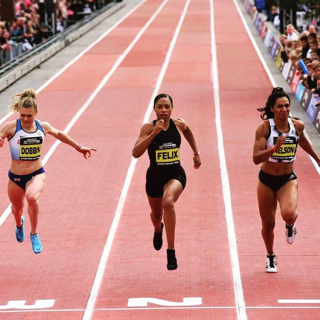 アリソン・フェリックスさんのインスタグラム写真 - (アリソン・フェリックスInstagram)「DREAM. • Today is another opportunity to move toward your dreams. Toward your goals. Toward your legacy. Be great today. • Always love competing in the UK, street races give me life and the crowd was incredible today.」9月8日 2時45分 - allysonfelix