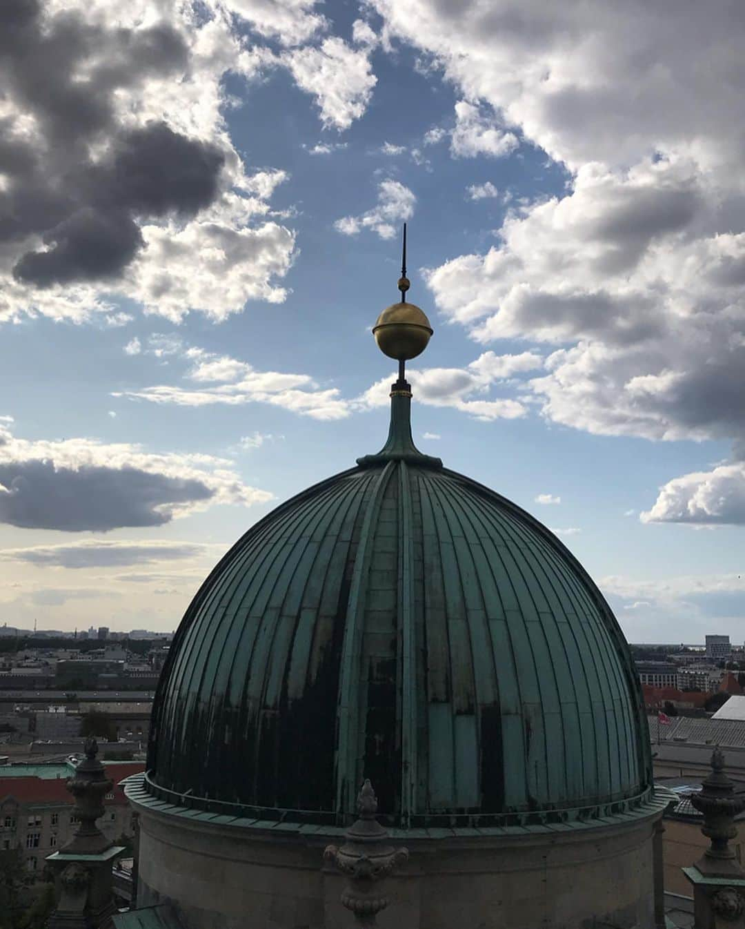 rob scheppyさんのインスタグラム写真 - (rob scheppyInstagram)「Der Himmel Über Berlin  #berlin #berlin🇩🇪 #berlincathedral #berlindom #angels」9月8日 3時03分 - robscheppy