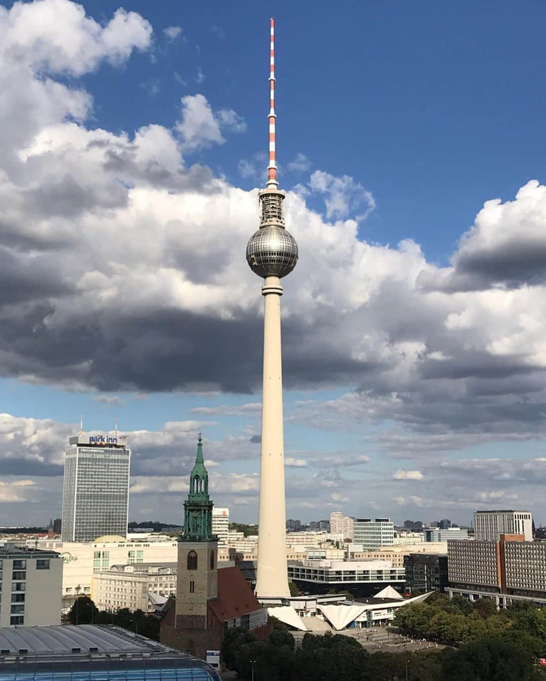 rob scheppyさんのインスタグラム写真 - (rob scheppyInstagram)「Der Himmel Über Berlin  #berlin #berlin🇩🇪 #berlincathedral #berlindom #angels」9月8日 3時03分 - robscheppy