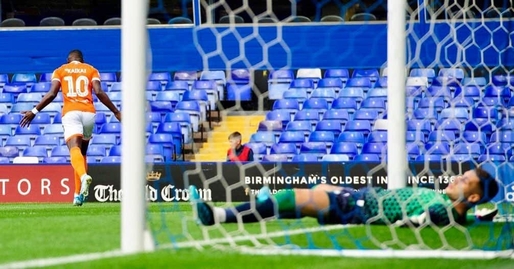 サレー・カイカイのインスタグラム：「‪First loss of the season, hard to take after being 2-0 up. We’ll learn from this and try to make it right next week 🤞🏾. Thanks for the away support. #GIG #UTMP ‬」