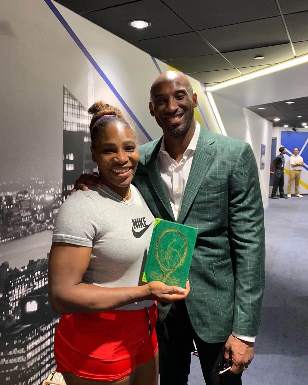 のインスタグラム：「💪🏾 @serenawilliams let’s do this today. The queen of tennis as a muse to #legacyandthequeen. Always an inspiration to the next generation. Let’s goooo! @Usopen」
