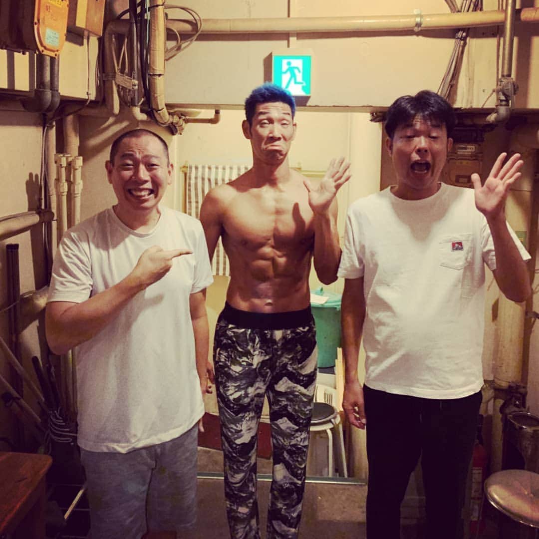 のインスタグラム：「祇園花月で久しぶりにレイザーラモンHGさんに会いました(^-^)♪ #レギュラー #あるある探検隊 #レイザーラモンhg さん #祇園花月 #吉本興業」