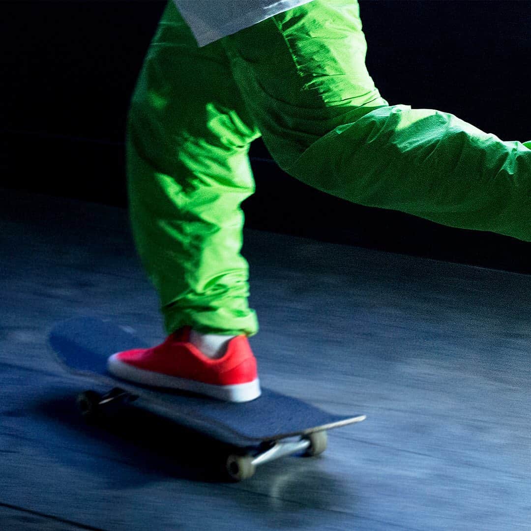adidas Skateboardingのインスタグラム：「Pushing into the future /// @_diegonajera’s colorway of the Sabalo fuses neon aesthetics with premium detailing. Dropping Sept 14th online and at local skate shops. 📸 @jakedarwen • #adidasSkateboarding x #Sabalo」