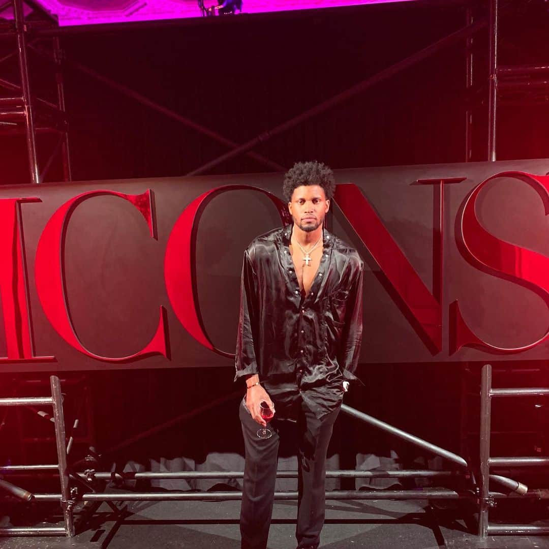 ルディ・ゲイのインスタグラム：「When you damn near 7 feet and have to go to @rickowensstorenewyork to find a look for @harpersbazaarus. 🔥🔥🔥🔥 photo creed @pjtucker」