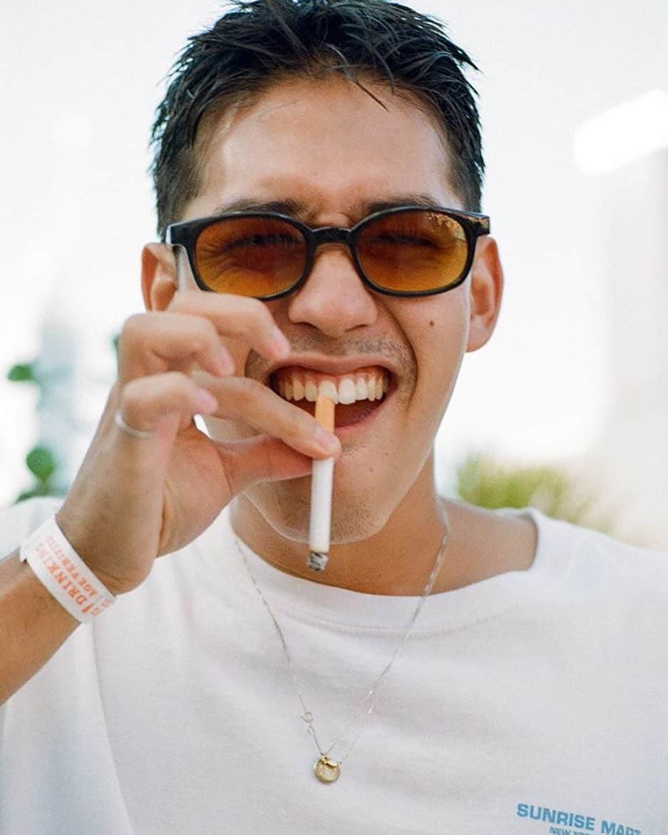 Keisuke Asanoのインスタグラム：「May this be the last photo of me smoking」