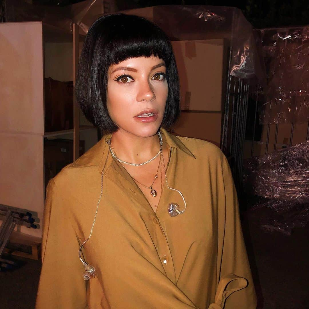 リリー・アレンさんのインスタグラム写真 - (リリー・アレンInstagram)「Me and some box's - A Series . Firenze Sept '19  by @jakegallagherhair」9月8日 8時37分 - lilyallen