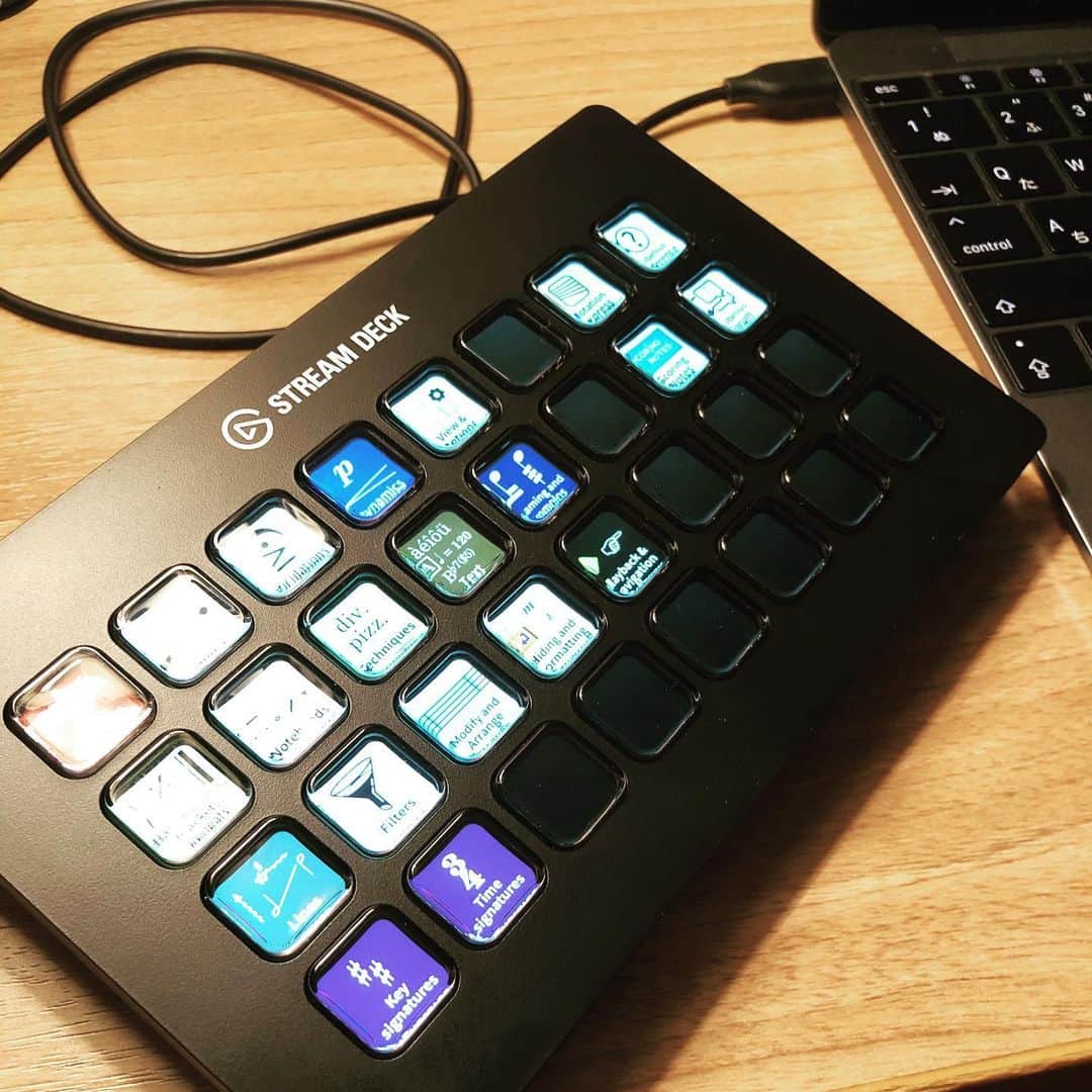 上杉洋史のインスタグラム：「Good morning from Osaka. Finally I brought the bigger one. #osaka #sibelius #notationexpress #mac #work」