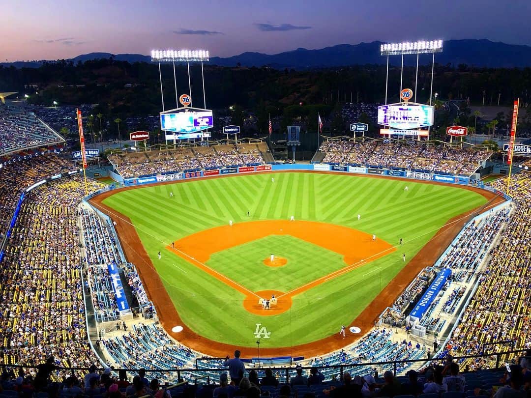 のインスタグラム：「#dodgers  #ロサンゼルス」