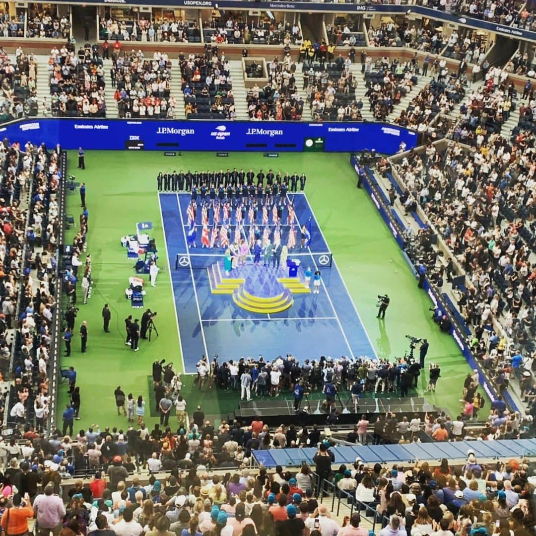 伊達公子さんのインスタグラム写真 - (伊達公子Instagram)「US OPEN 2019大会13日目 19歳Bianca Andreescuが優勝🏆 勢いに加えて、まだまだ強くなる可能性も感じさせてくれる決勝でした。 鍋島アナウンサーと一緒に女子決勝を私は解説させていただきました。 #伊達公子 #kimikodate #テニス #テニスプレイヤー #tennis #tennisplayer #istatennis #instasports #usopen #usopen2019 #usopentennis #usopentennis2019 #全米オープンテニス #全米オープンテニス2019 #nyc #ny #ニューヨーク #wowow #wowowtennis #大会13日目 #day13 #grandslam #grandslam2019 #女子決勝 #womensfinal」9月8日 9時40分 - kimiko.date