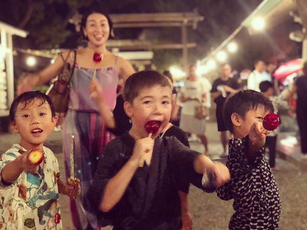 桃生亜希子さんのインスタグラム写真 - (桃生亜希子Instagram)「夏の終わりに、大好きな祭り。  暑かったけど、夏がもう終わると思うと それも嬉しかった。  久々のみんなにも会えて、幸せな1日🙏😊 #子犬たち #かわいい」9月8日 10時07分 - pinokosugar