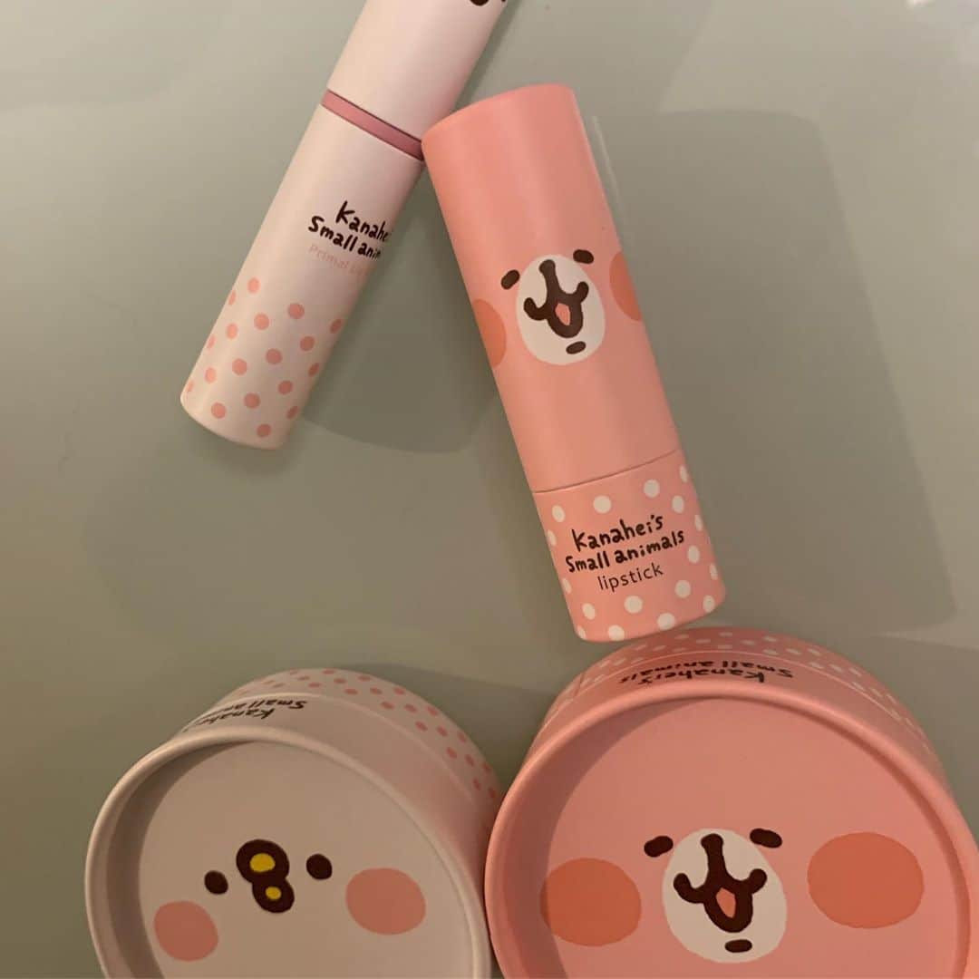 のインスタグラム：「色々整理してたら 台湾で買った @kanahei_ のコスメが出てきた  癒される💕💕 #カナヘイ  #kanahei #限定コスメ」