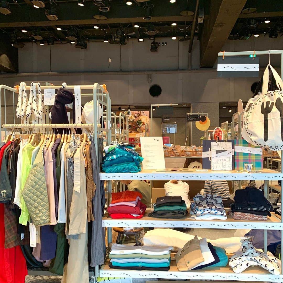 Laforet HARAJUKUさんのインスタグラム写真 - (Laforet HARAJUKUInstagram)「2019.9.7(SAT)-8(SUN) Laforet Market vol.8 . ラフォーレ原宿が提案するカルチャーマーケット「Laforet Market」の第8弾を開催中！ . 1枚目：CRAZY KIOSK 2枚目：and CURRY 3枚目：COOKIEBOY 4枚目：andaid 5枚目：Blanche Market 6枚目：飲み屋 えるふえる 📄詳細はラフォーレ原宿HPをご覧ください . #laforetmarket #market #ラフォーレマーケット #マーケット #hpfrance #アッシュペーフランス #batoma #場と間 #laforet #harajuku #laforetharajuku #ラフォーレ #原宿 #ラフォーレ原宿」9月8日 10時49分 - laforet_h