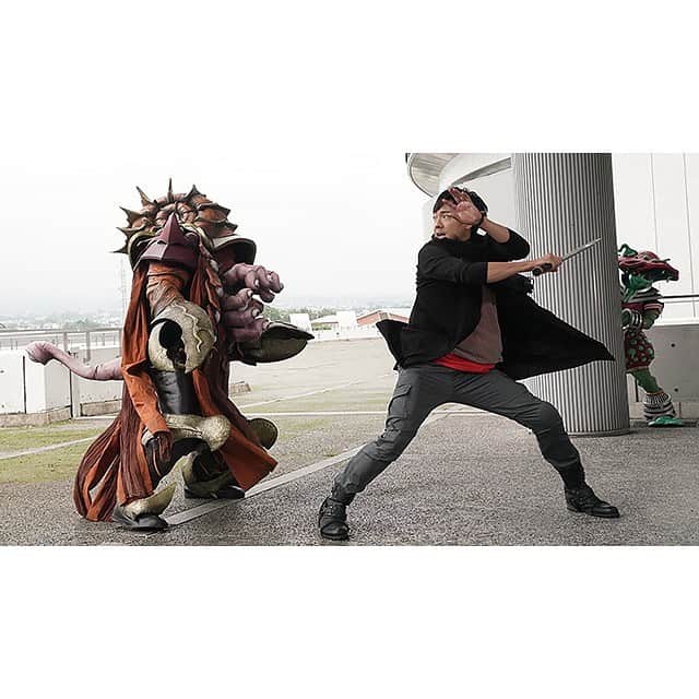 長田成哉のインスタグラム：「東映のエピソードガイドに色々書いてもらってます。  #リュウソウジャー  #騎士竜戦隊リュウソウジャー  #7人目の騎士 #ナダ  https://www.toei.co.jp/tv/ryusoulger/index.html」