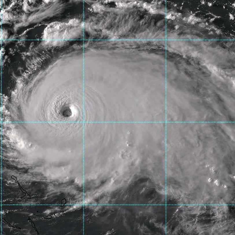 ケリー・スレーターさんのインスタグラム写真 - (ケリー・スレーターInstagram)「#HurricaneDorian is obviously not the first and won’t be the last devastating storm to affect many thousands of people and property, but being so close to home in a place I’ve had many fond memories throughout my life, we wanted to do something at @outerknown to show a little love to the Bahamas. So we put this shirt idea together to launch on the site to raise money and awareness and donate 100% of the profits to the #BahamianDisasterReliefFund. • • With 50+ people currently confirmed dead (with dozens or even hundreds potentially adding to that list) and 13,000+/- homes destroyed destroyed, the damage will take an untold amount of money and time to recover from. People’s lives are truly forever changed after enduring two days of category 5 hurricane winds with gusts in excess of 220mph. Whole neighborhoods and marinas completely wiped out. Stories of young children literally being blown from rooftops and not seen again or whole families found drown inside homes are hard to fathom. • • If you can find a good organization to donate money directly that would be amazing, but don’t forget that if you just have some old supplies of food, hygiene products, non-perishables or clothing, please find a way to get those to a collection station and en route to the Bahamas. Link in Bio! 🙏🏽 🇧🇸 #ItsGoingToBeBetterInTheBahamas」9月8日 11時41分 - kellyslater