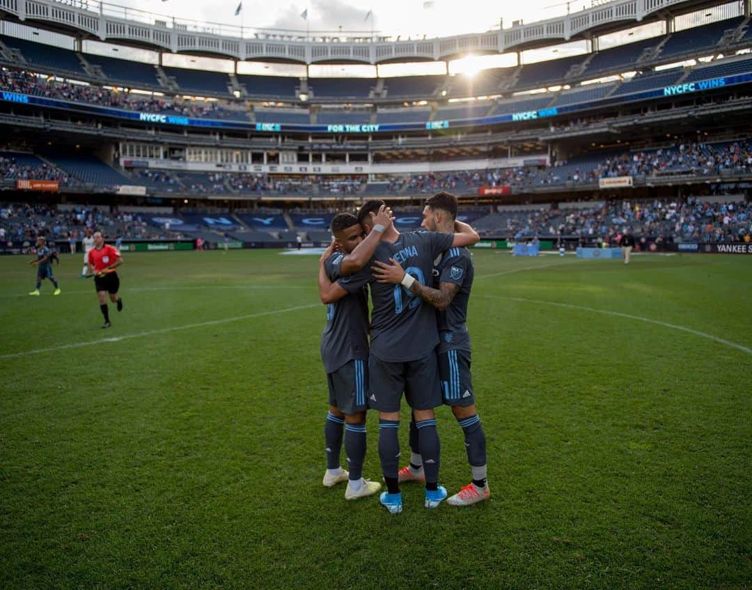 ニューヨーク・シティFCさんのインスタグラム写真 - (ニューヨーク・シティFCInstagram)「Winning in New York 🌇 #ForTheCity」9月8日 12時52分 - nycfc