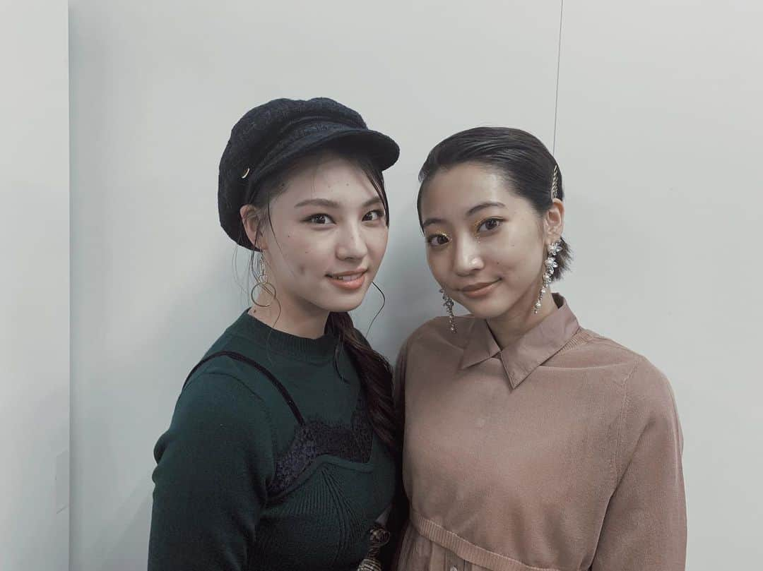 武田玲奈さんのインスタグラム写真 - (武田玲奈Instagram)「伊織ちゃーん🥰 フィナーレ一緒に歩いたよ〜〜 今日は神戸コレクション！ これから歩きます！」9月8日 13時10分 - rena_takeda