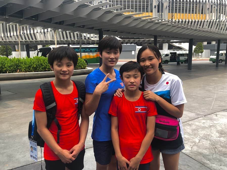 金戸凜さんのインスタグラム写真 - (金戸凜Instagram)「I got a big Malaysian family🥰 ・ お友達になる前から凜の試合を応援してくれてました🤤 ・ Thanks for everything you do to me!! I had really great time with these bodo guys♥️xxx I'm almost Malaysian😏haha Hope to see you soon and already miss y'all😩♥️ ・ ・ #malaysia #diving #cute #myfamily」9月8日 13時38分 - rin.kaneto