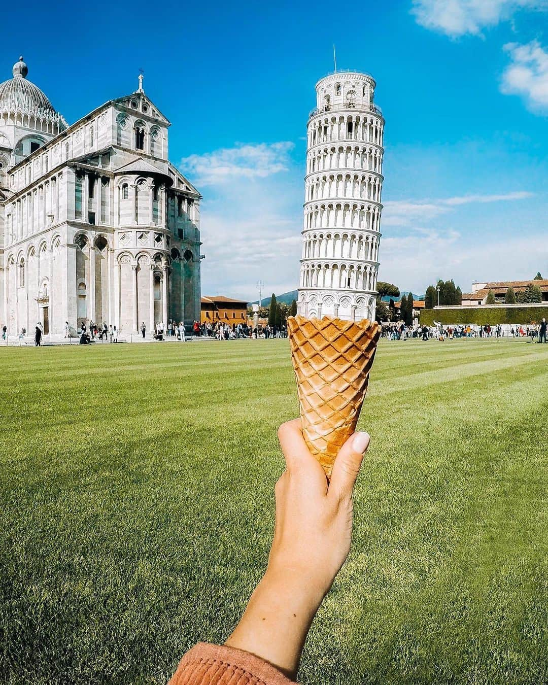 goproさんのインスタグラム写真 - (goproInstagram)「Ciao from @GoProIT. Swipe through + save this post for your next trip. Do you have a favorite Italian destination? 🇮🇹 • 1/5: Multi-task with sightseeing + taste testing gelato at the #LeaningTowerOfPisa 📷 @federicapelliccioni 📍 Pisa, Italy • 2/5: See Sardinia from the saddle. 📷 @ilfulvioz 📍 #Sardinia, Italy • 3/5: Rappel through the Grotta dell'Edera. 📷 @emhakansdotter 📍 Savona, Italy • 4/5: Paved or not, you'll definitely find a trail or two to ride. 📷 @pipposcalco319 📍 #Veneto, Italy • 5/5: Meander through the history + ruins of #Caserta. 📷 @phil.cino 📍 Caserta, Italy • • • #GoProIT #GoProTravel #GoPro #TravelDiary」9月8日 23時30分 - gopro