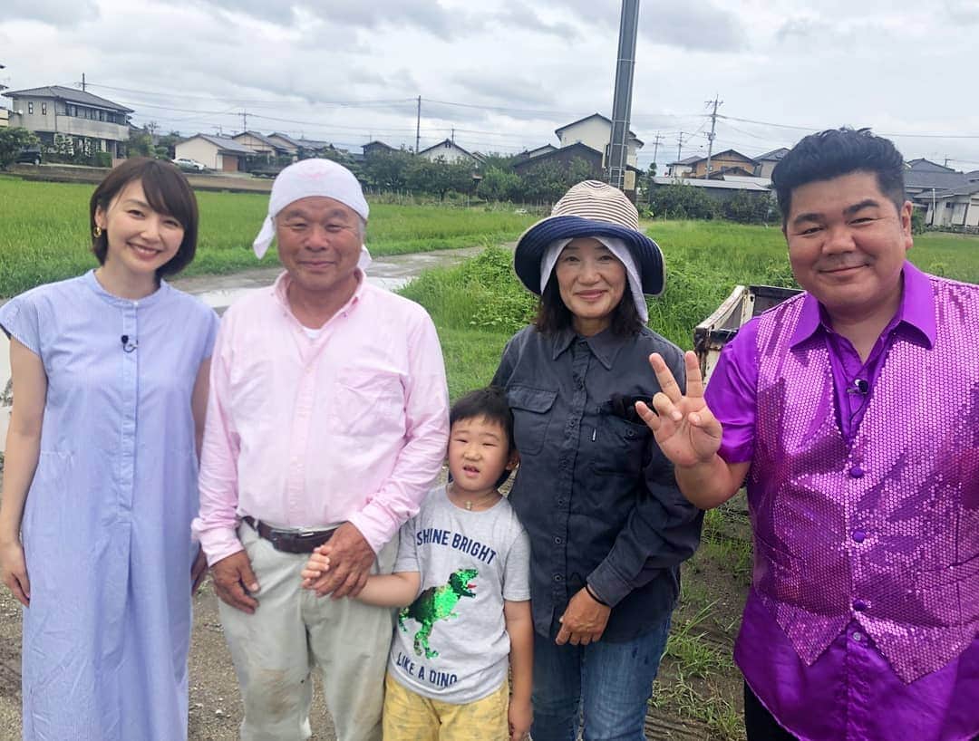 橋本真衣さんのインスタグラム写真 - (橋本真衣Instagram)「. 明日の#ゴリおし は、 幻の牛、船小屋牛をご紹介🐮  一言で言うと、 想像を絶する うまさでした。。 本当に美味しかった。 伝わるといいなあ🤔 . . #写真は農家の實本さんと#船小屋牛#幻の牛#二枚目は柳川#素敵な特技をお持ちの方が登場します！」9月8日 23時55分 - hashimotomai_tnc