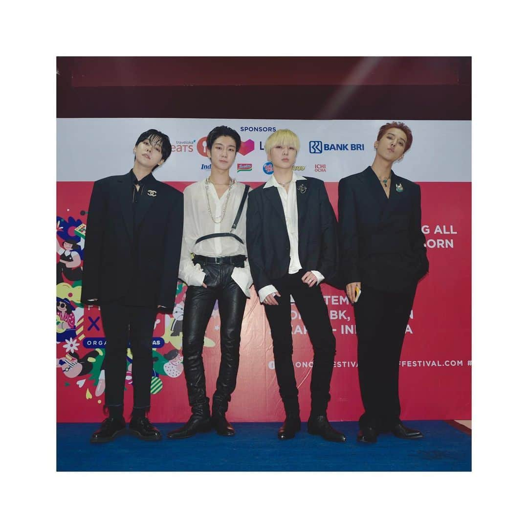 カン・スンユンさんのインスタグラム写真 - (カン・スンユンInstagram)「We got another unforgettable night! Thank yall Jakarta🙏🏻💙 #onofffestival #winner」9月9日 0時07分 - w_n_r00